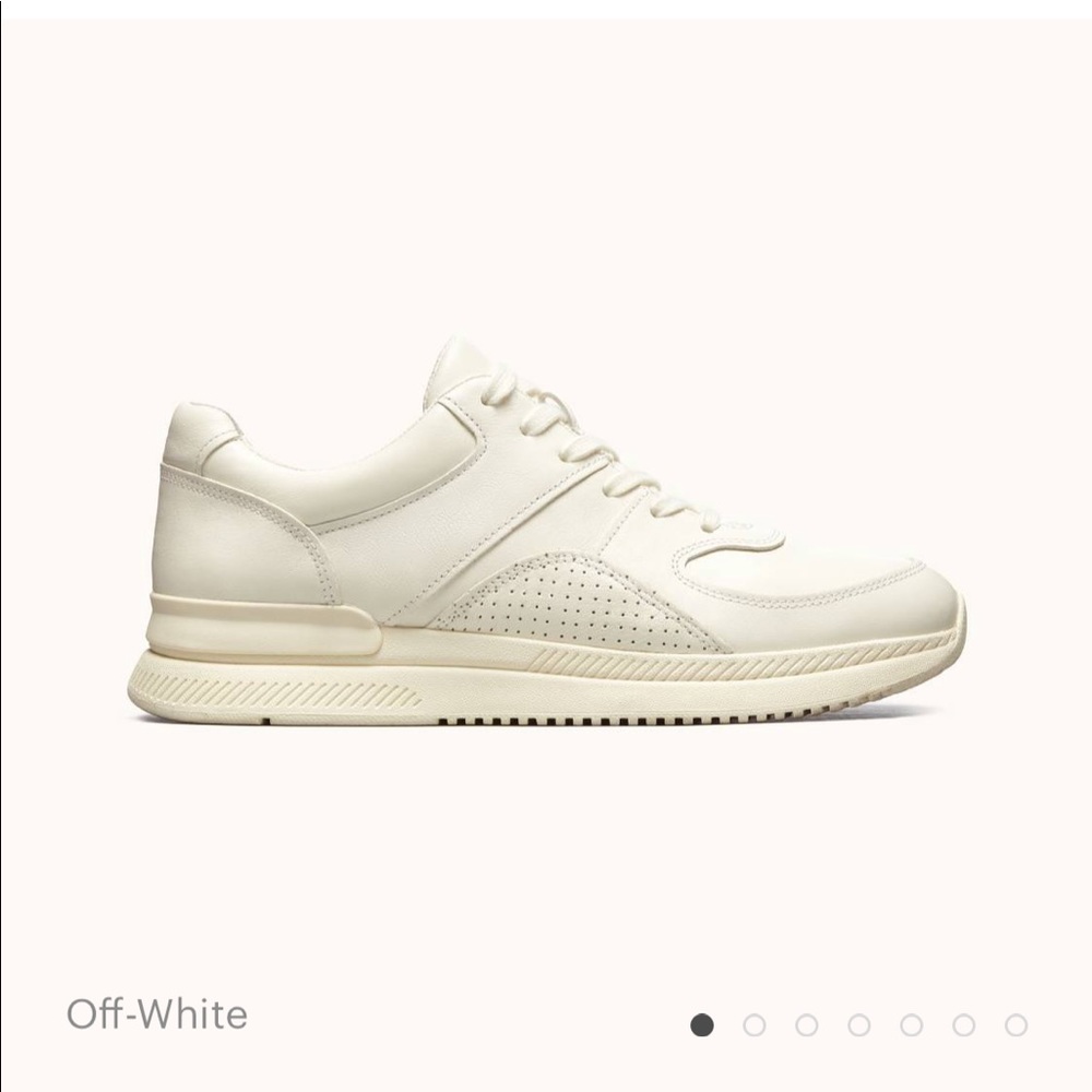 Size 7 TREAD by Everlane. Off white.